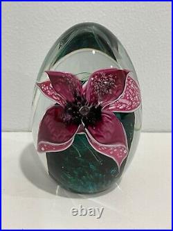 1995 Eric Brakken Signed Glass House Studio Art Glass Egg Form Paperweight