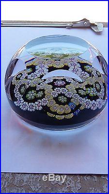 A LARGE WhiteFriars1976 Dbl. Trefoil Glass Paperweight. English made, Black Ground