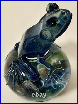 Amazing Milon Townsend'Rain' Frog Signed Art Glass Paperweight