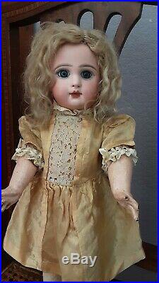Antique doll closed mouth Jumeau size 6 blue paperweight glass eyes orig wig
