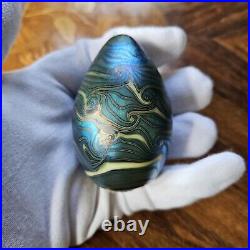 Beautiful Orient & Flume Iridescent Art Glass Egg Paperweight