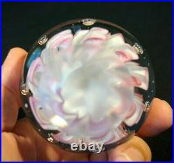 Beautiful Vintage Glow In The Dark Paperweight With Pinks And Whites