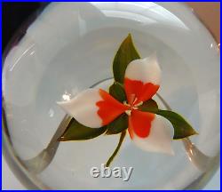 Early Paul Stankard Compound Trillium Flower Art Glass Paperweight