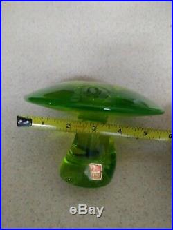 JUMBO Vintage 1970s Viking Glass LIME Green Uranium Vaseline Mushroom WithSTICKER