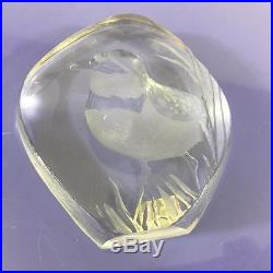 Mats Jonasson Signed LE Crystal Sweden Glass Paperweight Shore Bird Plover Vtg