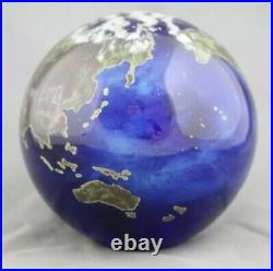 Nice Signed vintage Lundberg studios art glass globe world paperweight 1996