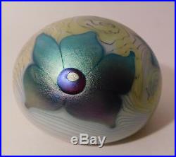 OUTSTANDING & Vintage SIGNED ORIENT & FLUME FLORAL Motif Art Glass Paperweight