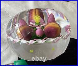 Outstanding GORDON SMITH Floral Art Glass PAPERWEIGHT #3/20 1994