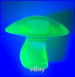 RARE Vintage GLOWS Lime Green Uranium Glass Vaseline Mushroom 3 Wide FLUORESCES
