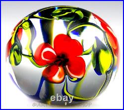 STUNNING 1989 RICHARD OLMA Art Glass Paperweight RED FLOWERS & VINES