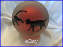 VINTAGE ART GLASS PAPERWEIGHT BY STEVE CORREIA Cats