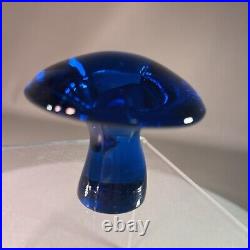 VINTAGE VIKING GLASS BLUE BLUENIQUE MUSHROOM 3 X 2.25 Tall Small Scratch