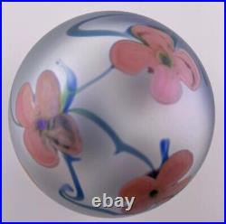 Vandermark'81 Turquoise Blue Vines WithPink Flowers Glass Paperweight On White