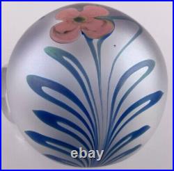 Vandermark'81 Turquoise Blue Vines WithPink Flowers Glass Paperweight On White