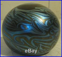 Vintage 1975 ROLAND CORREIA Iridescent Pulled Feather ART GLASS Paperweight