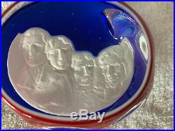 Vintage 1976 221/1000 Mount Rushmore Cameo Glass Crystal Baccarat Paperweight