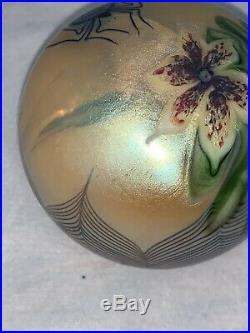Vintage 1977 ORIENT & FLUME Art Glass Paperweight, Spider and Flower Signed