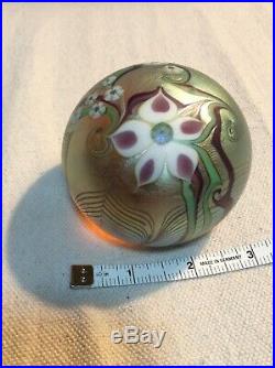 Vintage 1979 ORIENT AND FLUME Art Glass Paperweight Singed