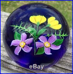 Vintage Caithness Periwinkle & Buttercups Glass Paperweight Limited Ed 43/200