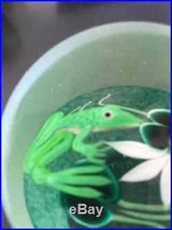 Vintage Correia Art Glass Frog On A Lily Pad Paperweight Ltd. Ed. 84/200 C. 1984