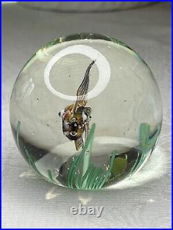 Vintage Fratelli Toso Murano Fish in Seaweed Paperweight Glass Aquarium Orb