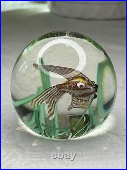 Vintage Fratelli Toso Murano Fish in Seaweed Paperweight Glass Aquarium Orb