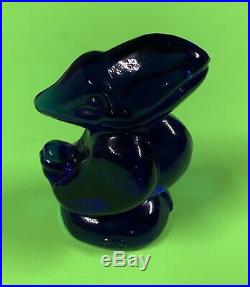 Vintage Kansas KU Jayhawk Cobalt Blue Glass Paperweight Figurine Fenton Nice