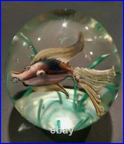 Vintage Murano 3 Glass Art Paperweight Fish Aquarium- Great Details and Quality