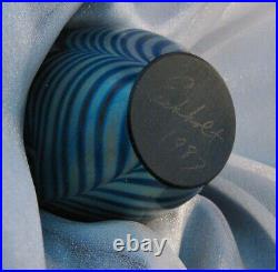Vintage Signed Eickholt 1987 Art Glass Hand Blown Iridescent Egg Paperweight