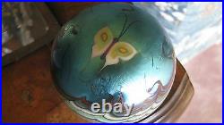 Vtg. LUNDBERG STUDIOS BUTTERFLY PAPERWEIGHT Aqua w Pulled Feather Waves, 3,1979