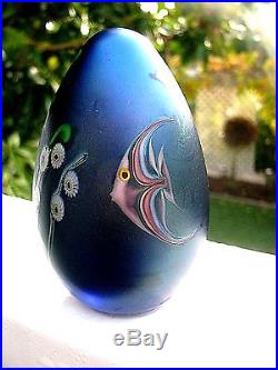 Vtg. ORIENT AND FLUME FISH/SEAWEED PAPERWEIGHT Iridescent Blue, 4, Signed 1980
