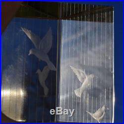 Vtg Signed KOSTA PAPERWEIGHT Etched BIRDS in Flight Prism Art Glass Mid Century