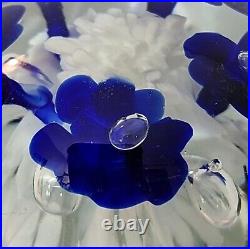 Vtg St Clair Blue & White Trumpet Flowers Controlled Bubble Glass Paperweight