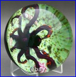 WILLIAM MANSON Beautiful Purple Octopus Art Glass 1992 Paperweight, Apr 2.5Hx3W